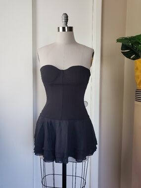 Heiress Beverly Hills | Dresses | Black Drape Strapless Corset Slit Crepe Mini  Dress | Poshmark
